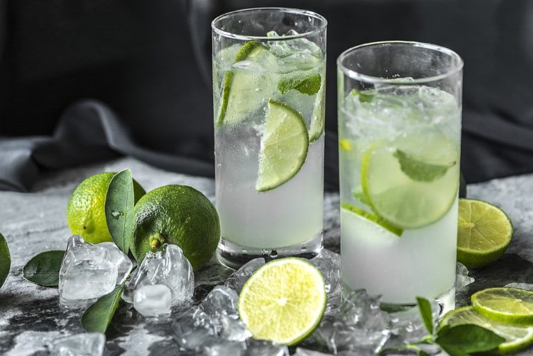 Brazilian lime cocktail, Cachaça cocktail, vodka